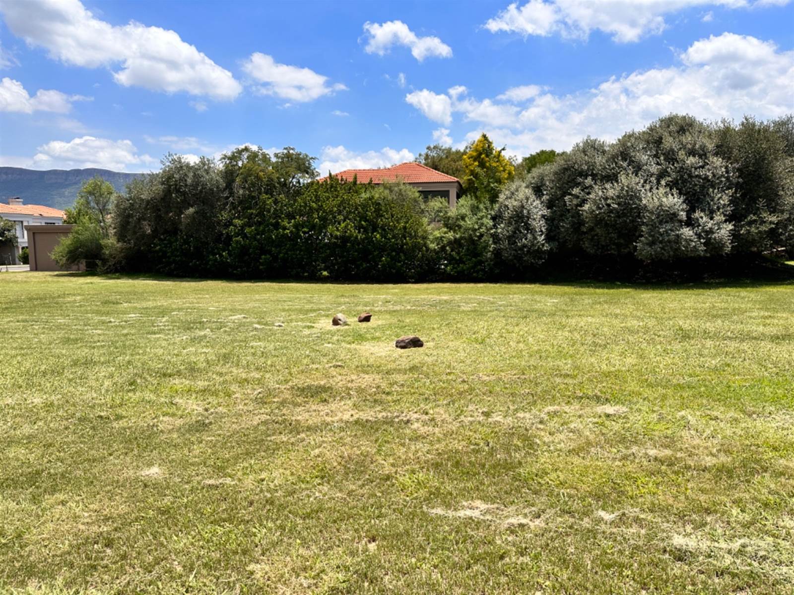 1015 m² Land available in Westlake Estate photo number 2