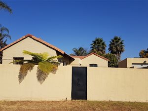 3 Bed Townhouse in Eldoraigne