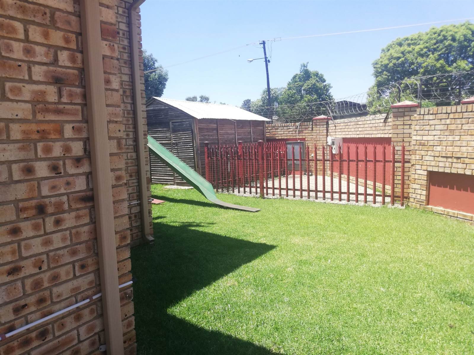 2 Bed Townhouse in Riversdale photo number 13