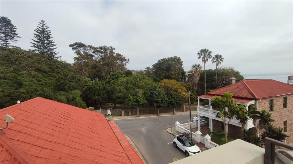3 Bed Penthouse in Mossel Bay Central photo number 16