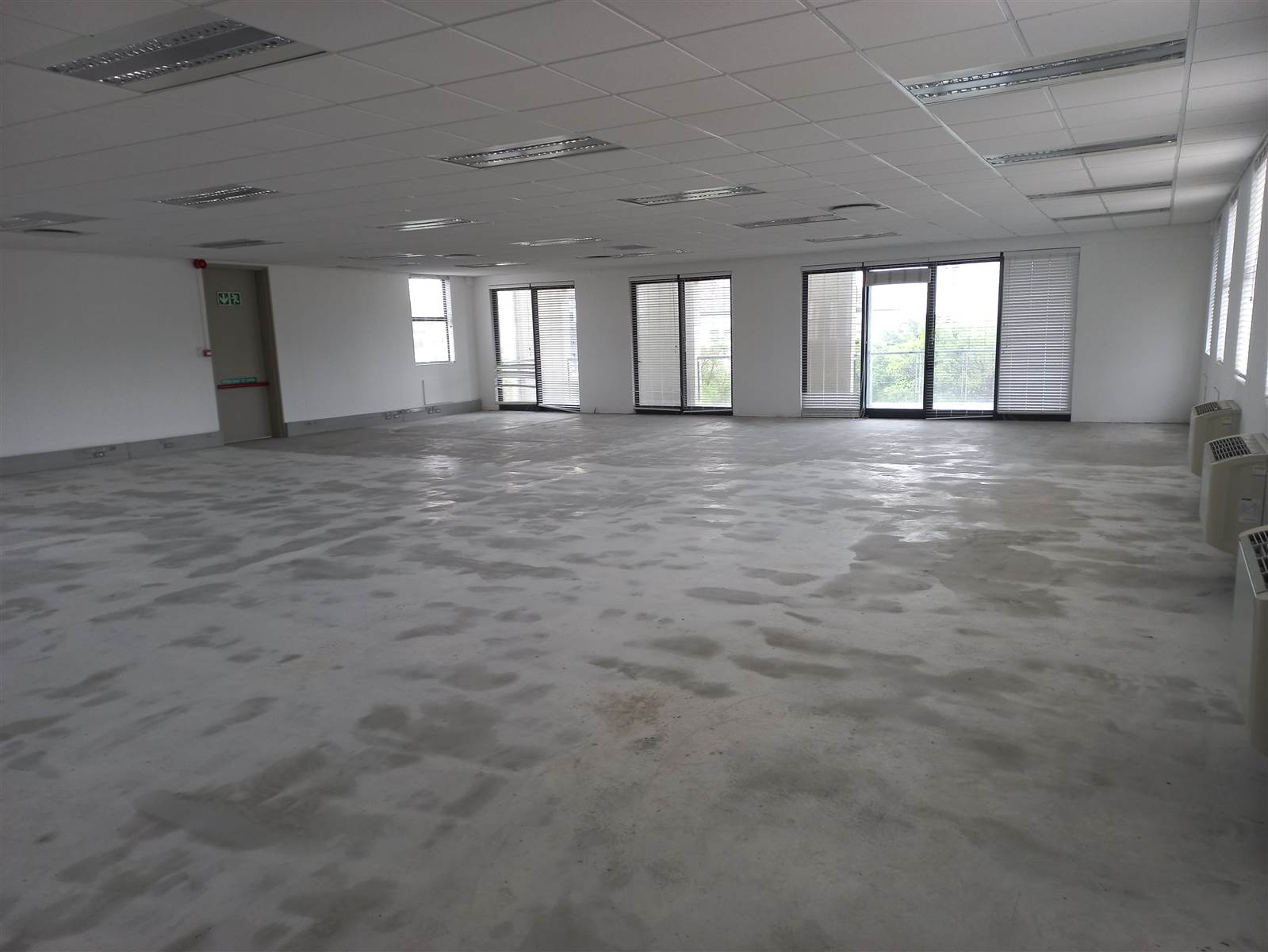 716  m² Commercial space in Century City photo number 4