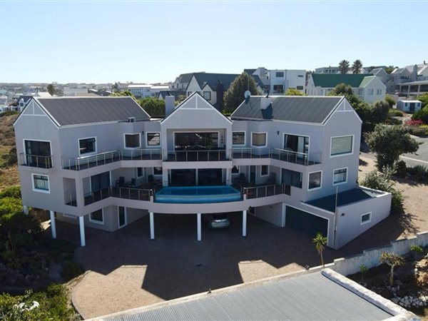 7 Bed House in Myburgh Park