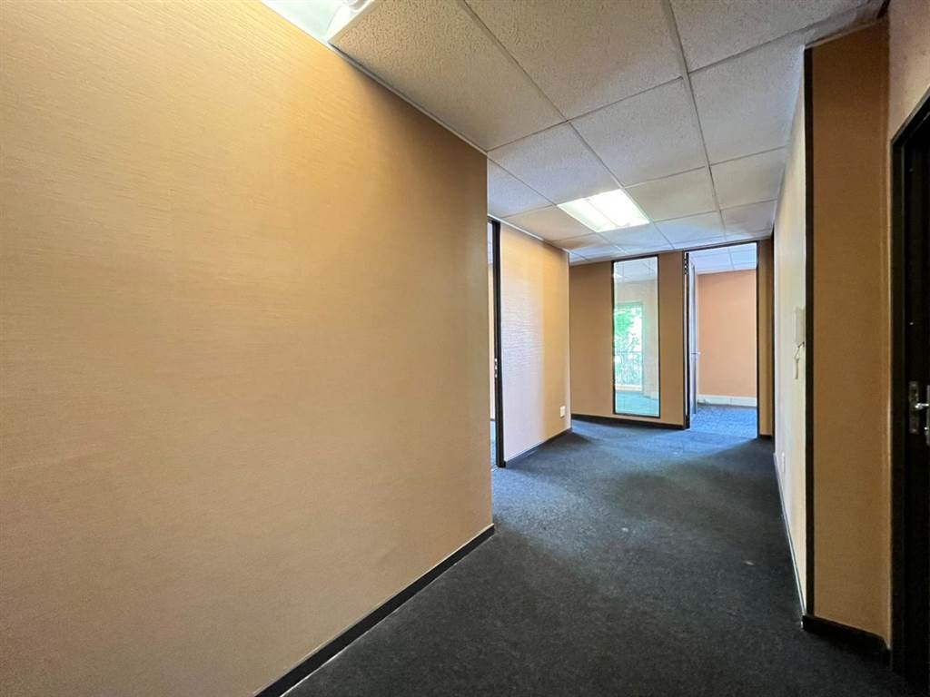 113  m² Commercial space in Bryanston photo number 10