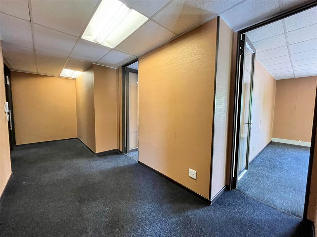113  m² Commercial space in Bryanston photo number 7