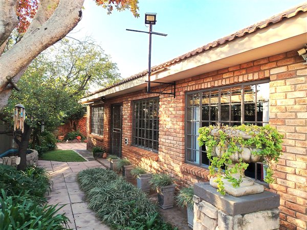 3 Bedroom House 3 Bedroom House