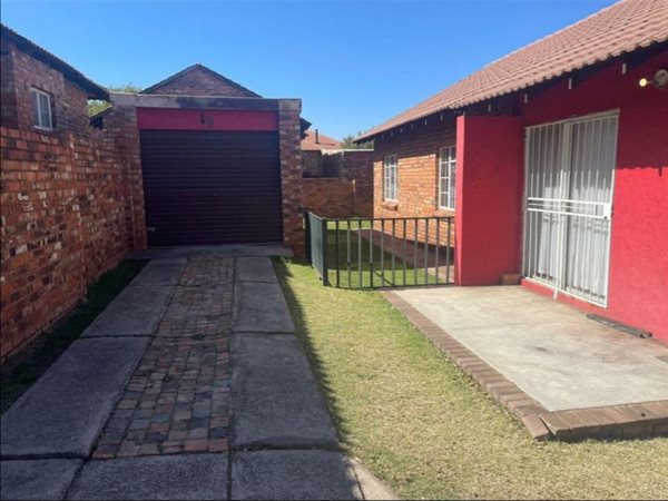3 Bed Townhouse in Reefhaven