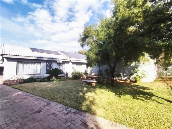 3 Bedroom House 3 Bedroom House