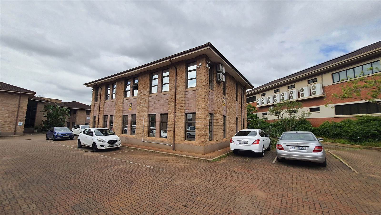 296  m² Office Space in Westville photo number 2