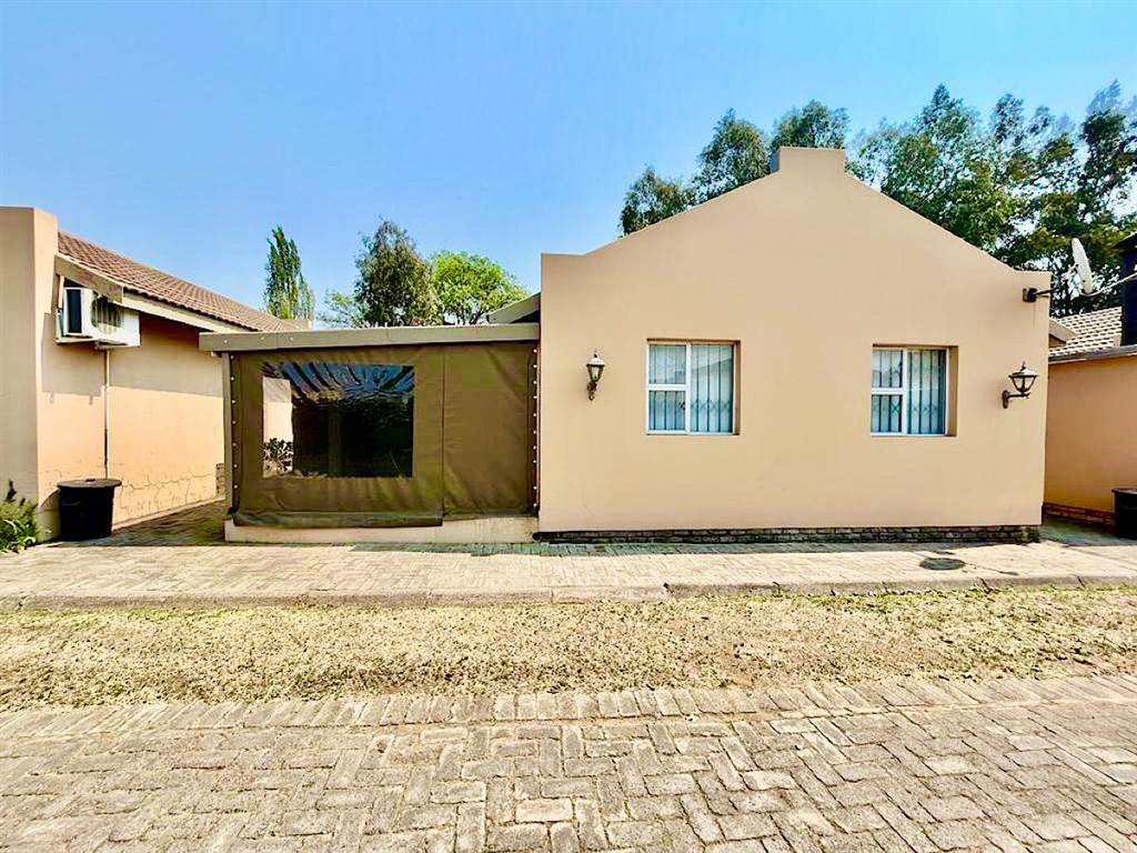 3 Bed Townhouse in Vaalpark photo number 19
