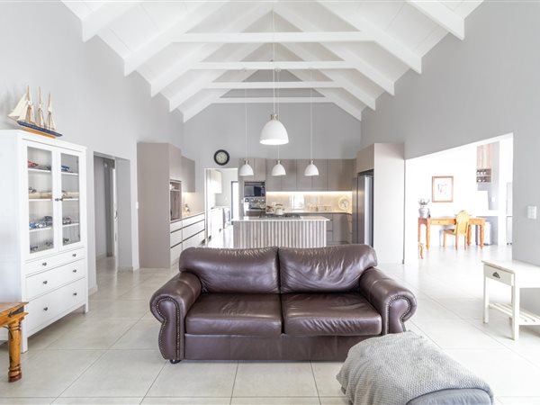 3 Bedroom House 3 Bedroom House