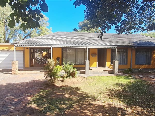 3 Bedroom House 3 Bedroom House