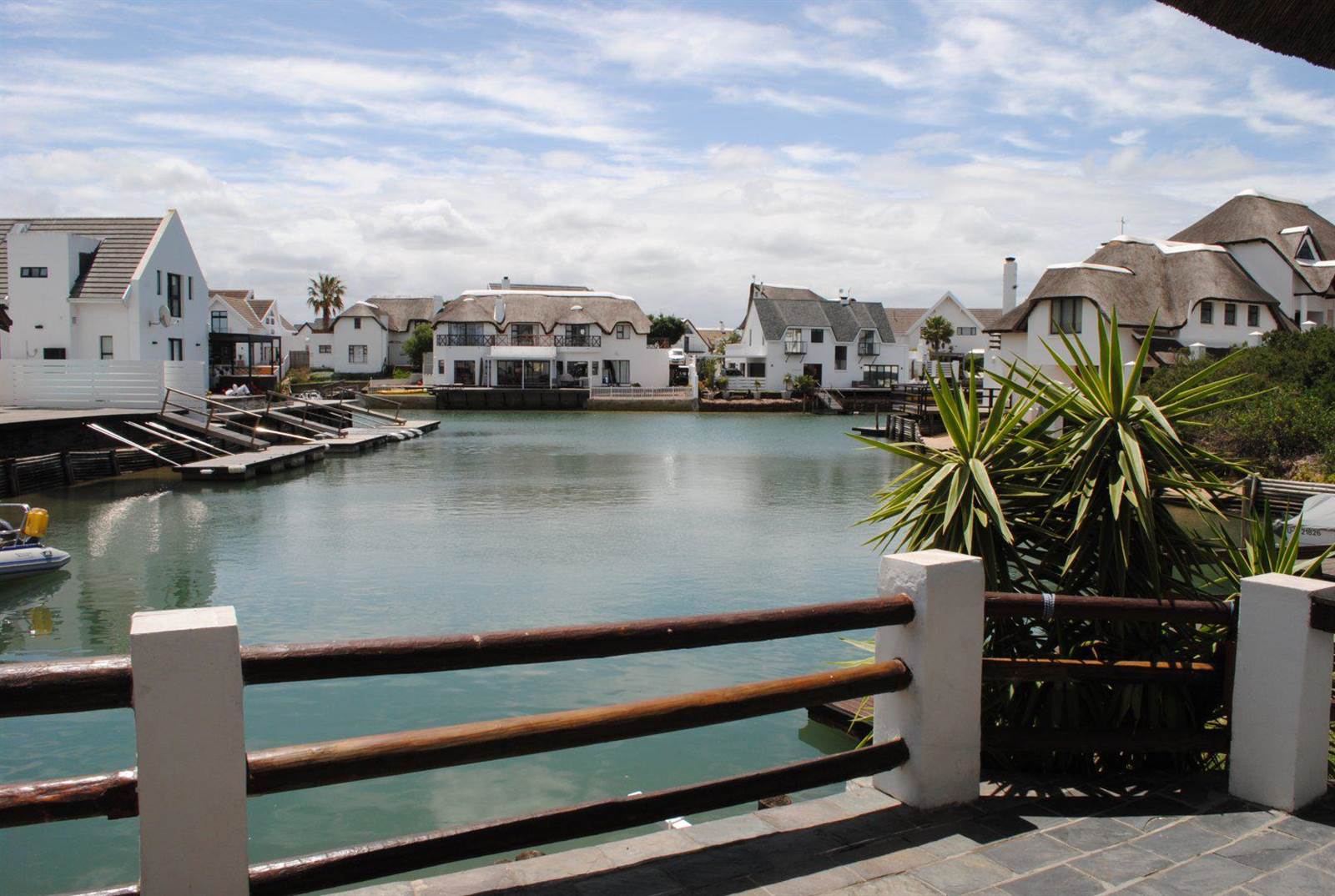 6 Bed House in St Francis Bay Canals photo number 8