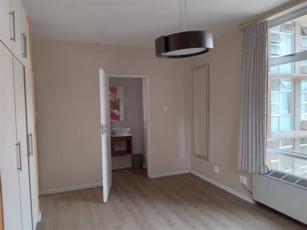 1 Bed Flat