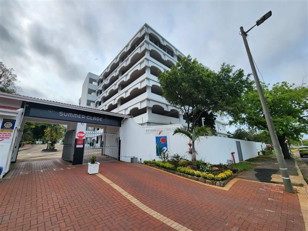 3 Bed Apartment in Greyville