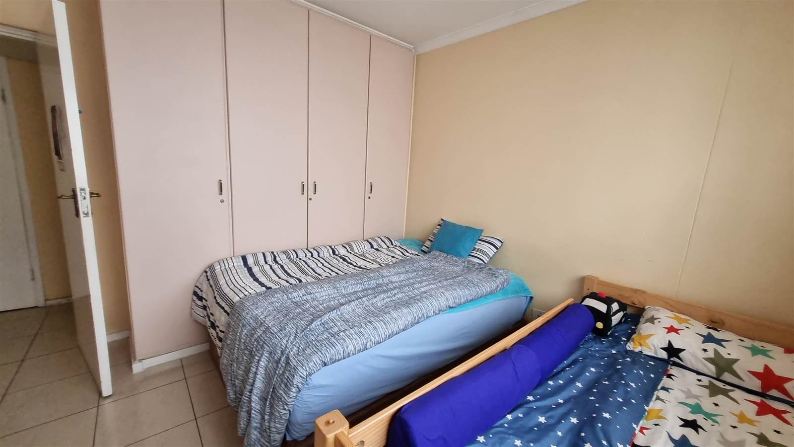 3 Bed Apartment in Greyville photo number 8