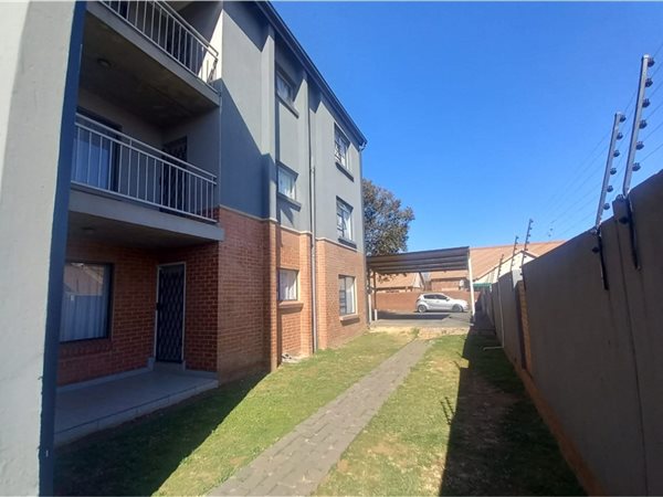 2 Bedroom Apartment 2 Bedroom Apartment