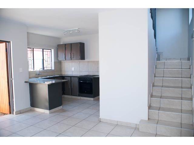 2 Bed House in Pretoria North photo number 8