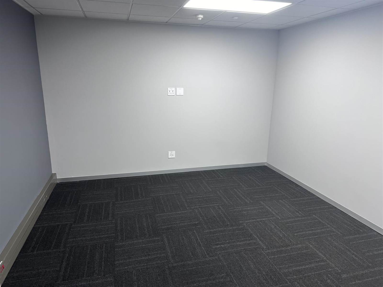 20000  m² Office Space in Menlyn photo number 5
