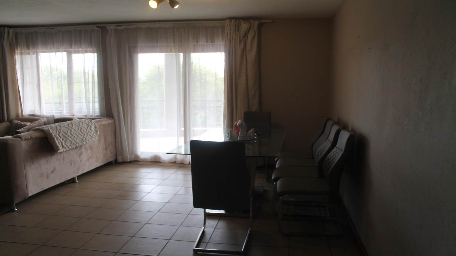 3 Bed Apartment in Nelspruit photo number 20