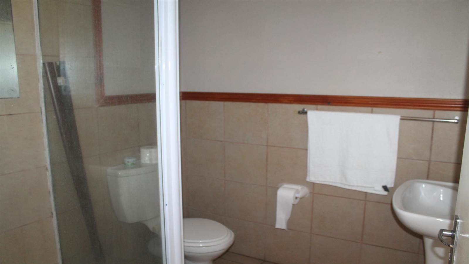 3 Bed Apartment in Nelspruit photo number 25