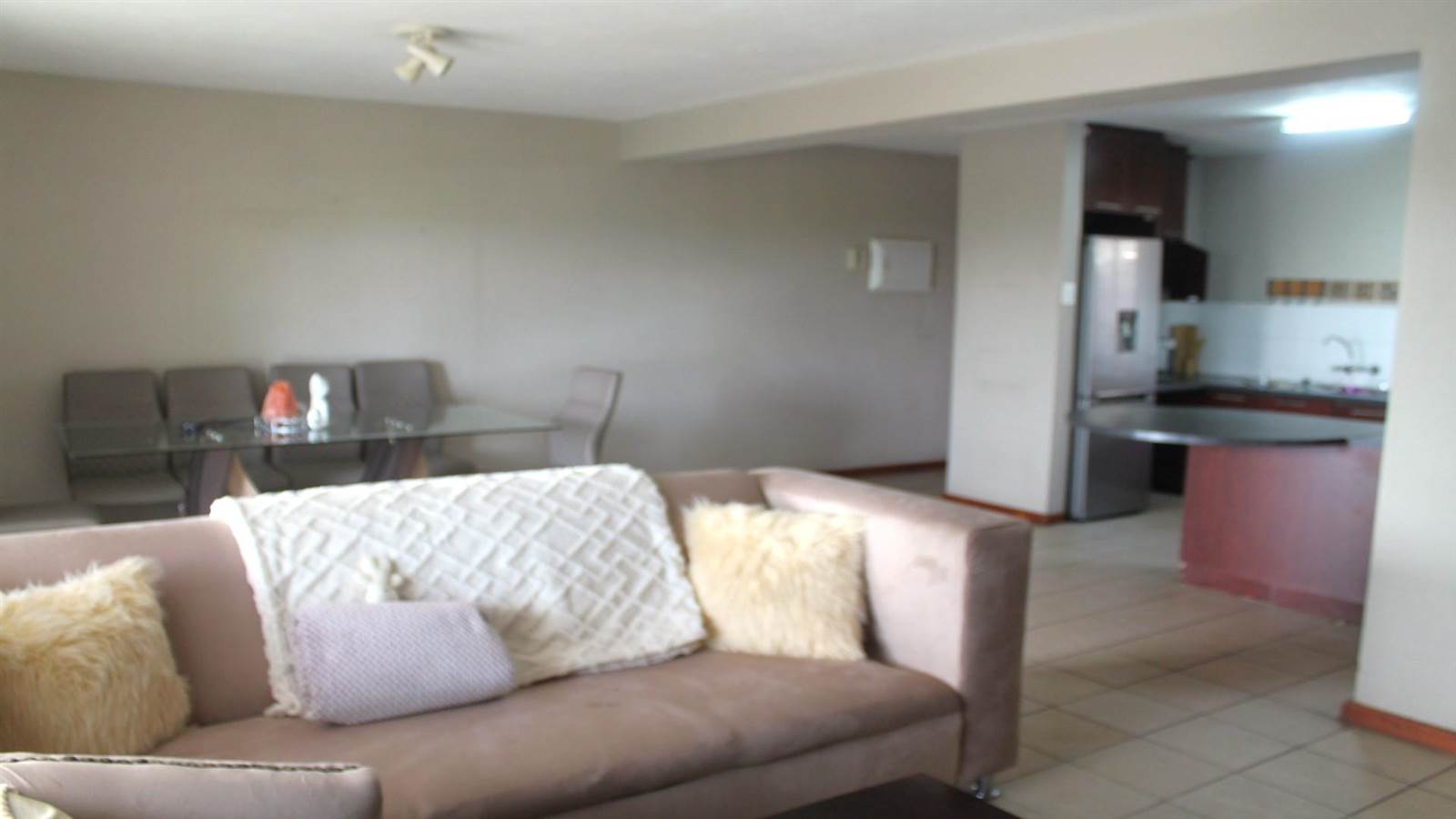 3 Bed Apartment in Nelspruit photo number 11