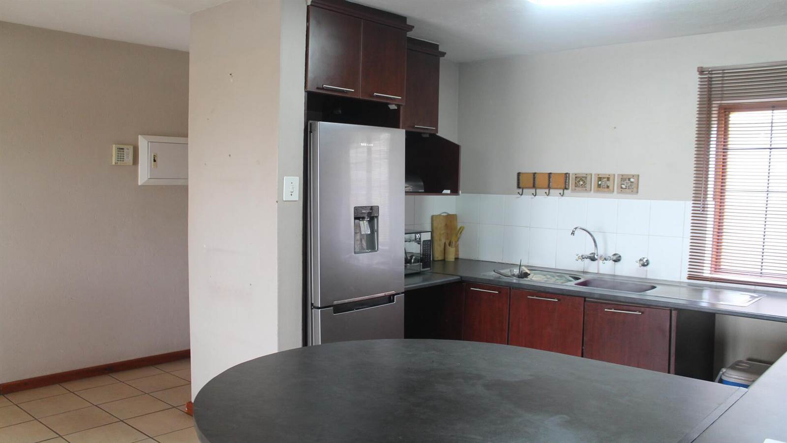 3 Bed Apartment in Nelspruit photo number 7