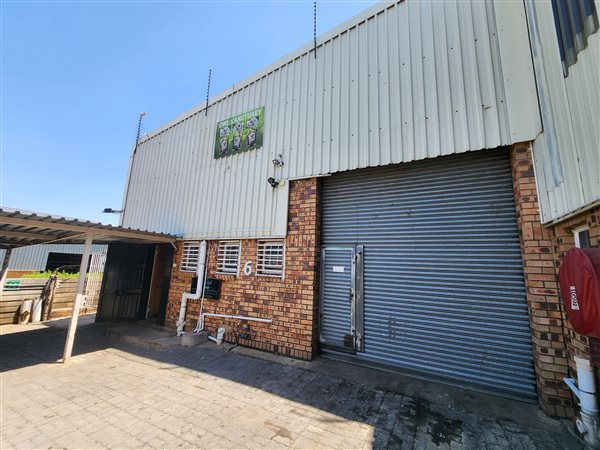 380  m² Industrial space