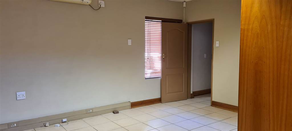 989  m² Industrial space in Potchefstroom Central photo number 17
