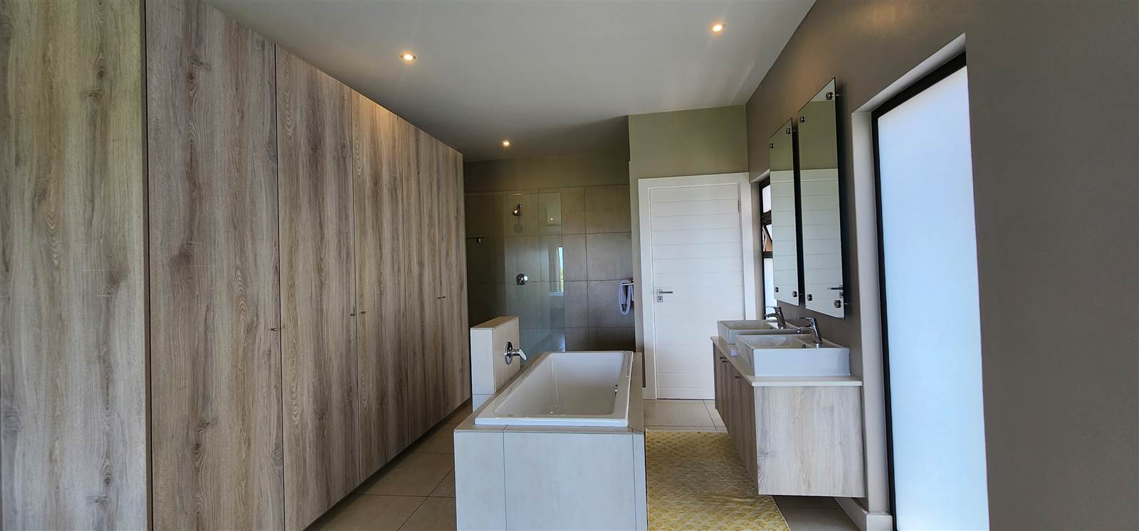 4 Bed Townhouse in Zimbali Estate photo number 21