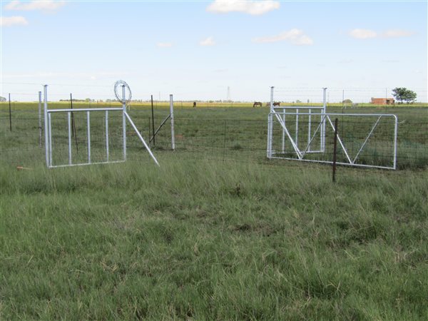 4 ha Smallholding 4 ha Smallholding