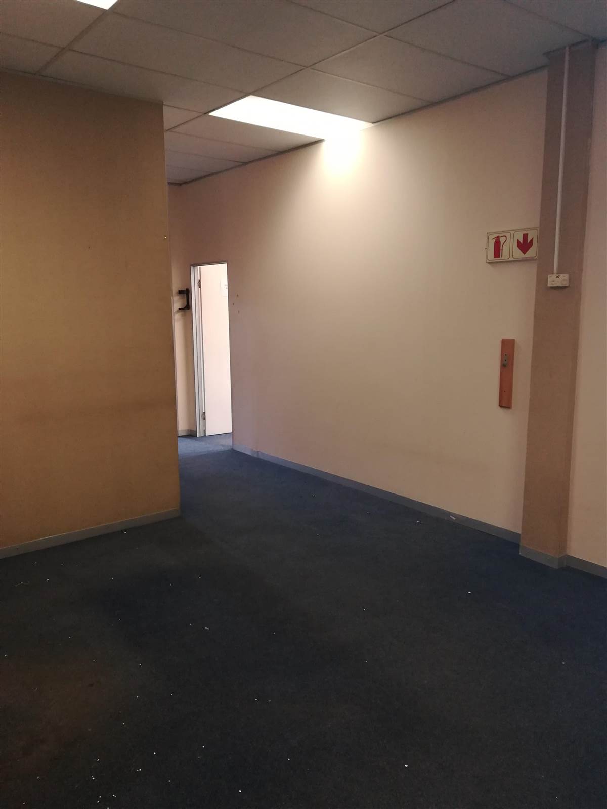 219  m² Commercial space in Kempton Park Central photo number 2
