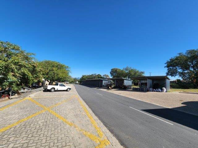 200  m² Commercial space in Hoedspruit photo number 17
