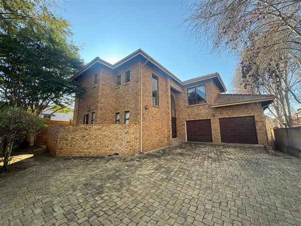 5 Bedroom House