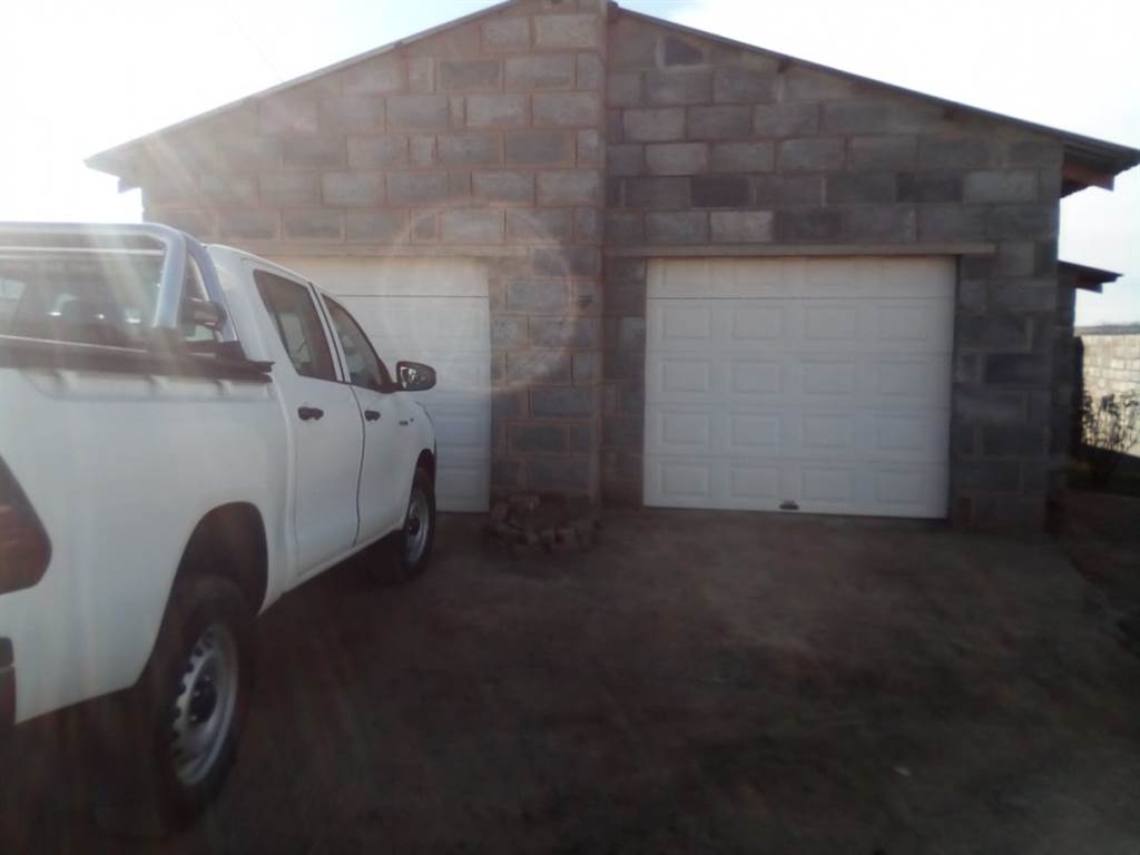 3 Bed House in Ficksburg photo number 3
