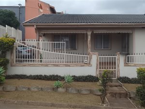 3 Bed House in Whetstone