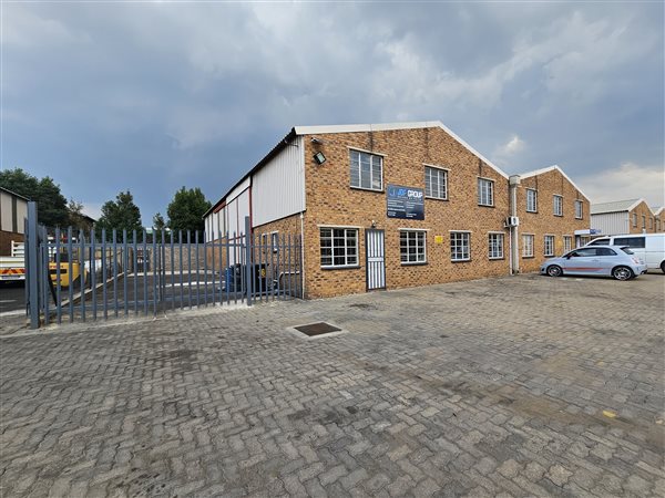290  m² Industrial space in Anderbolt