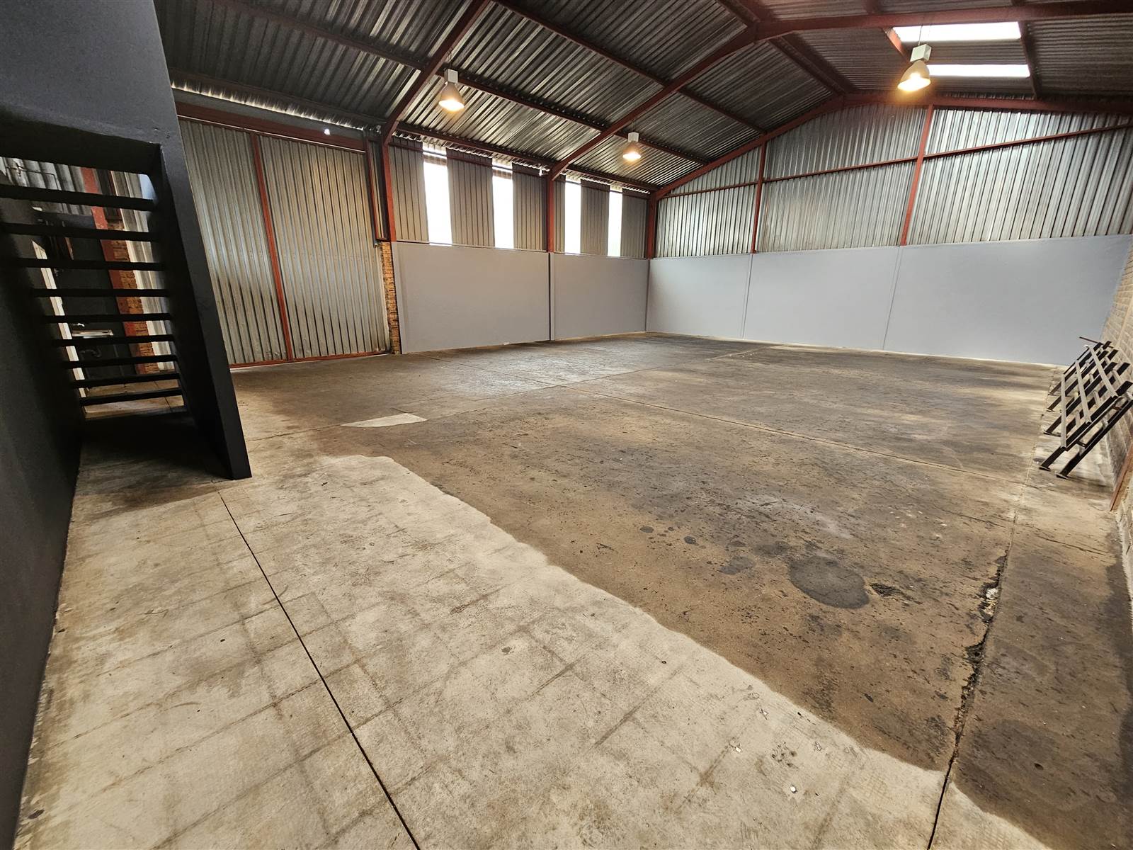 290  m² Industrial space in Anderbolt photo number 6
