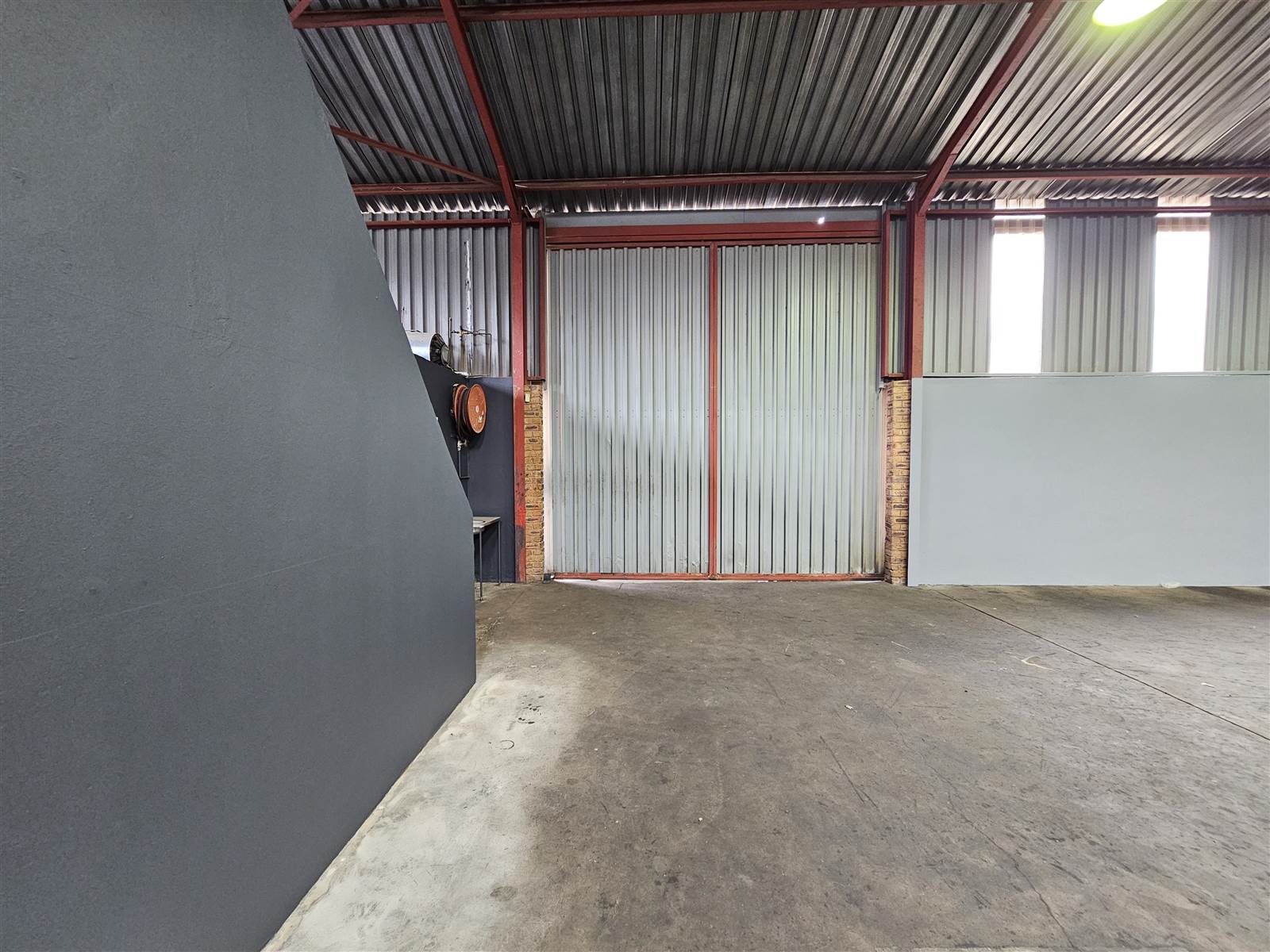 290  m² Industrial space in Anderbolt photo number 13