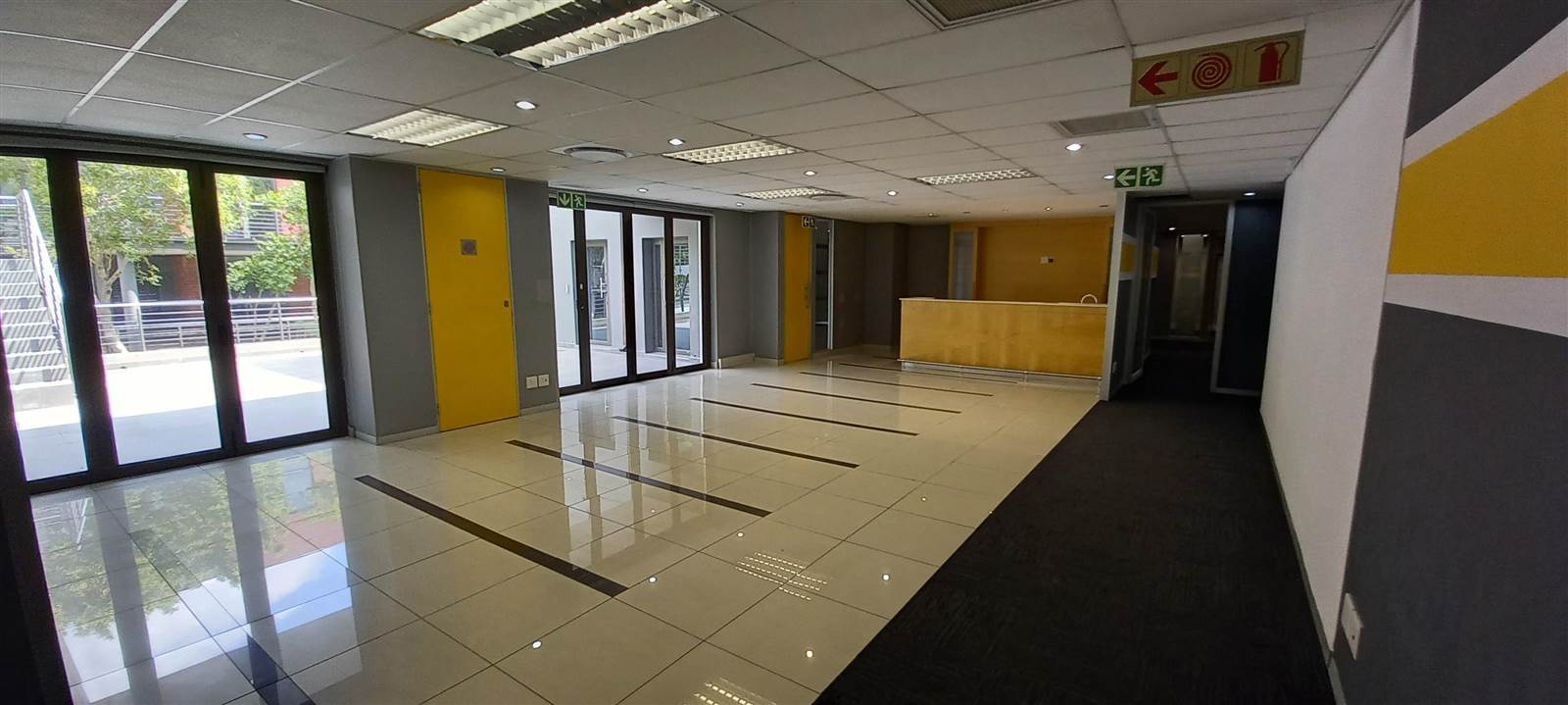 365  m² Commercial space in Greenstone Hill photo number 8