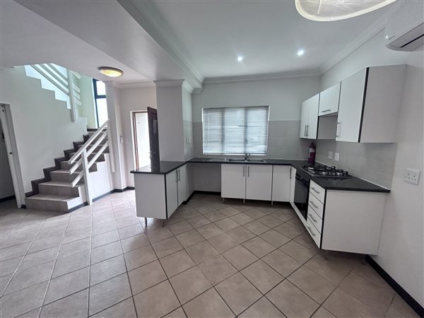 3 Bedroom Townhouse 3 Bedroom Townhouse