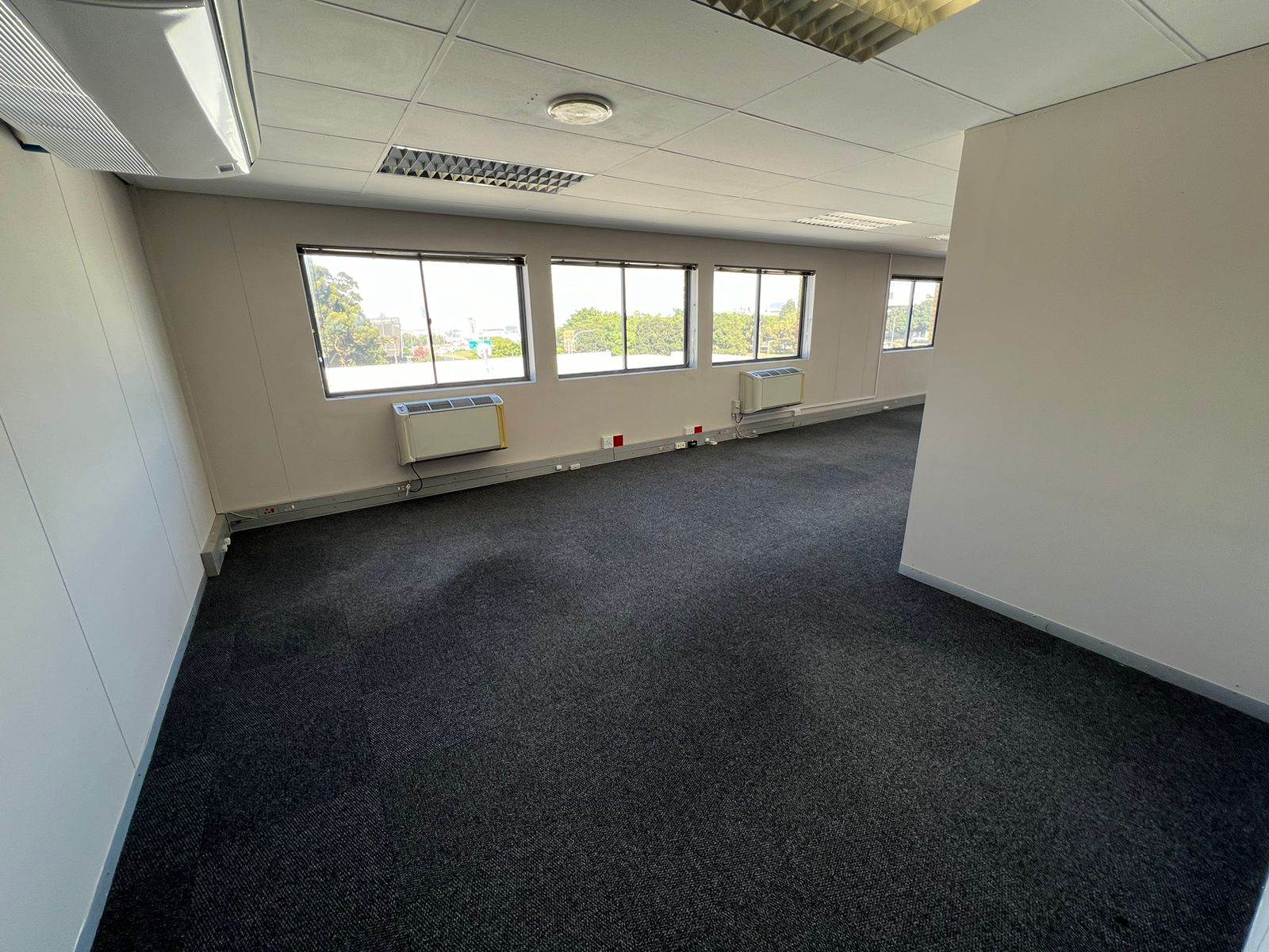 410  m² Commercial space in Tyger Valley photo number 5