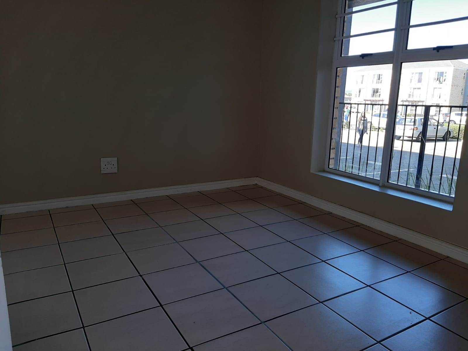 2 Bed Apartment in Kraaifontein Central photo number 17