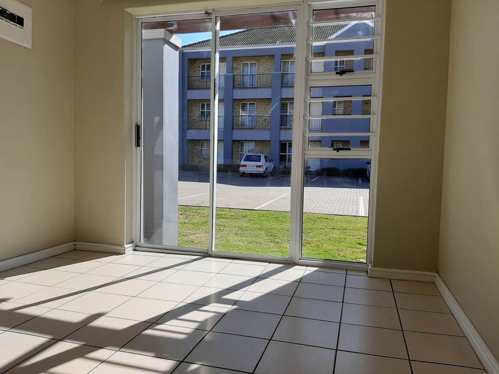 2 Bed Apartment in Kraaifontein Central photo number 16