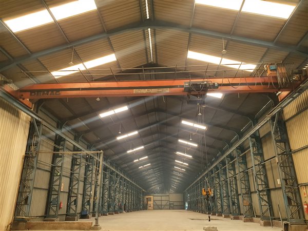 2 200  m² Industrial space