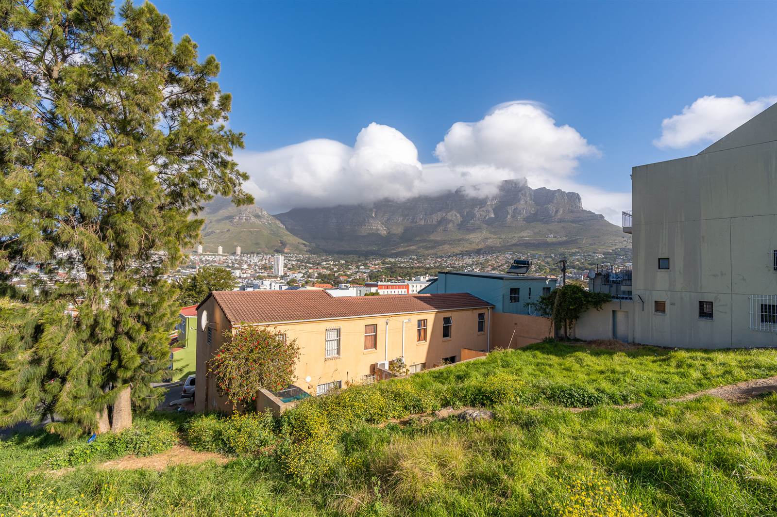 365 m² Land available in Bo-Kaap photo number 1