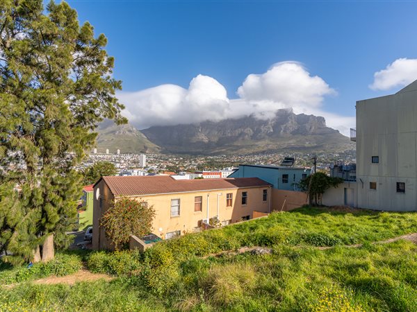 365 m² Land available in Bo-Kaap