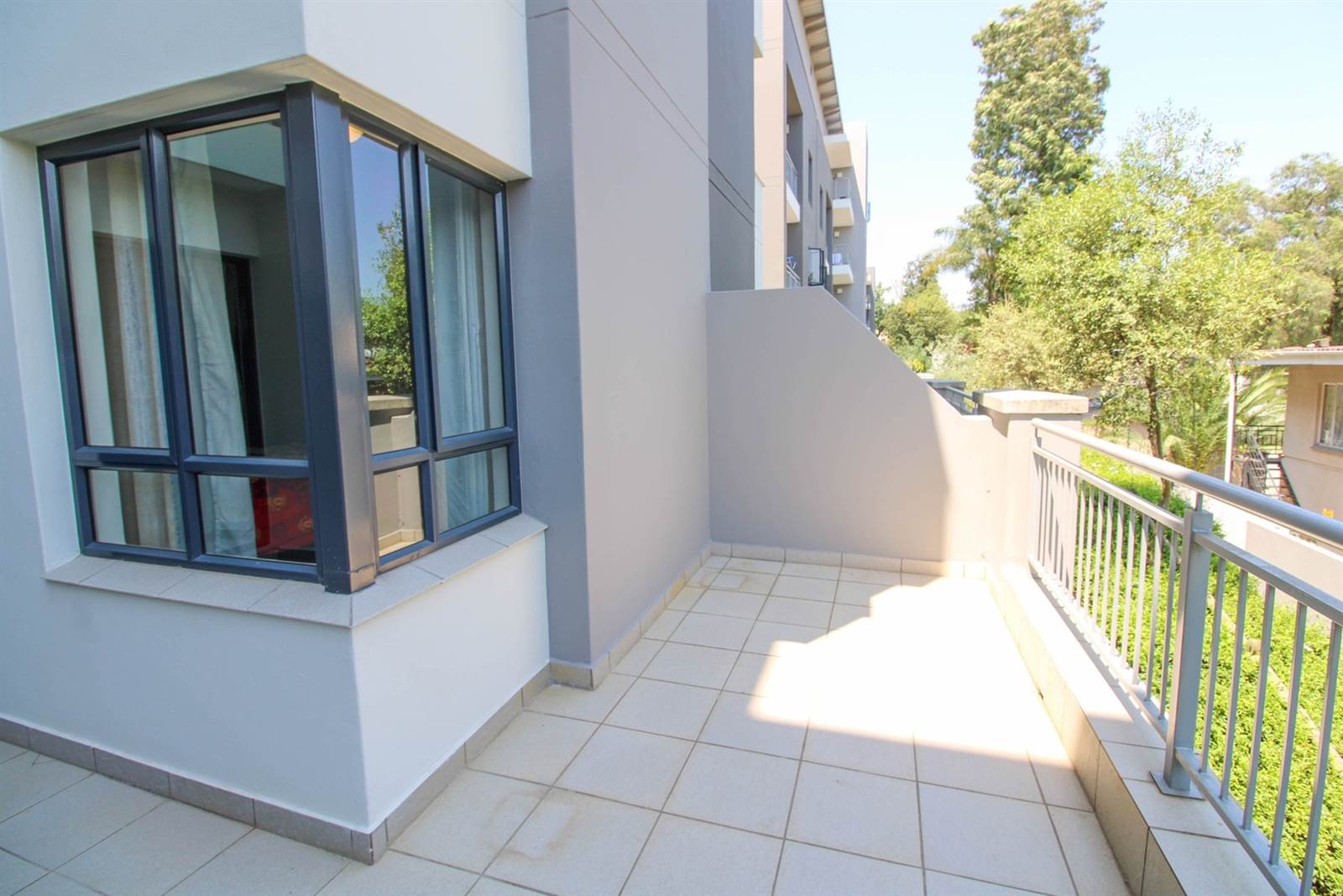 1 Bed Apartment in Rivonia photo number 12