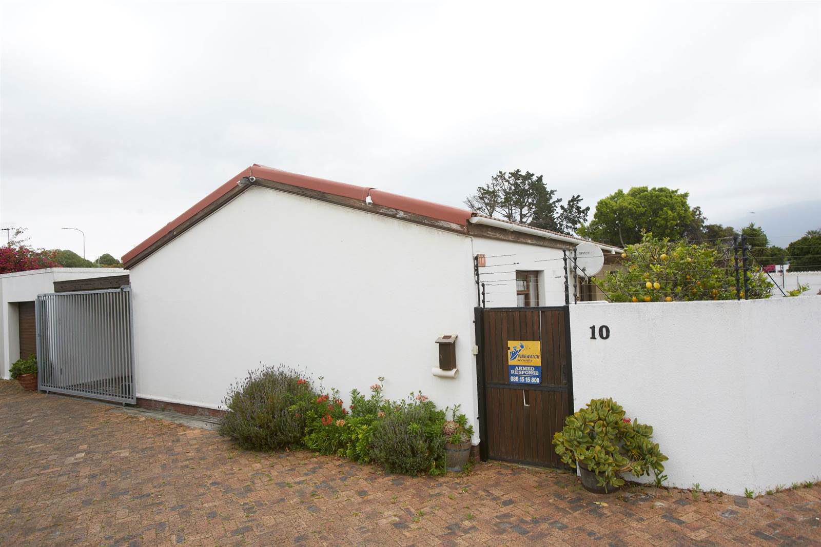 4 Bed House in Pinelands photo number 25