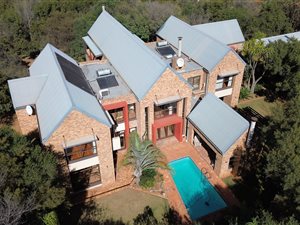 4 Bed House in Leeuwfontein