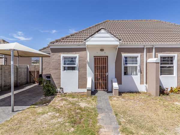 3 Bedroom House 3 Bedroom House